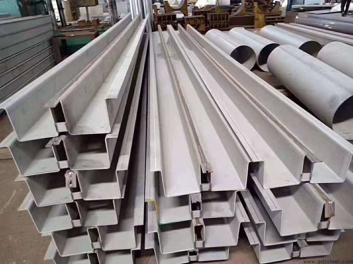 4B92EBE0C.jpg