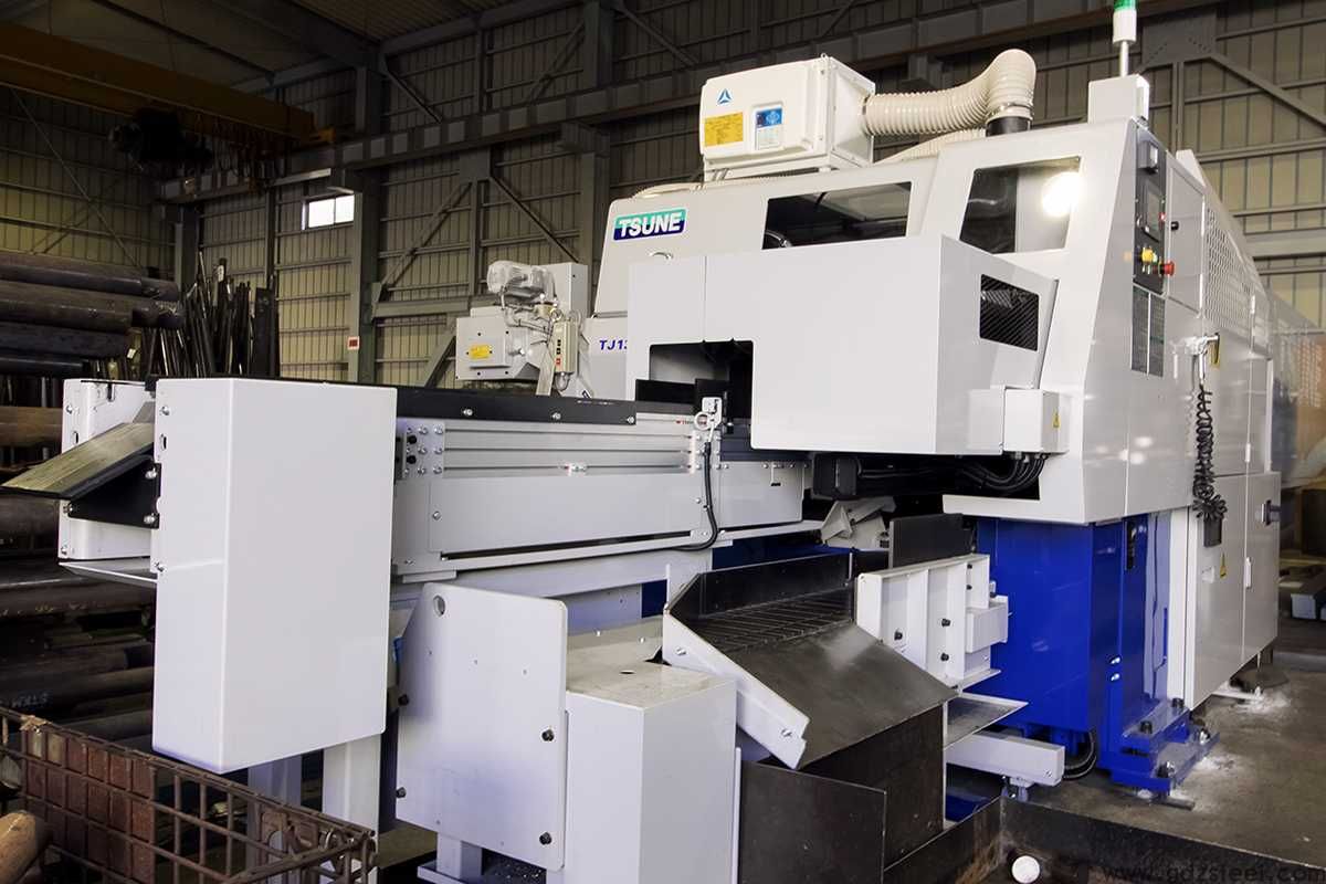 **代粉末高速钢