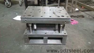 冲床模具