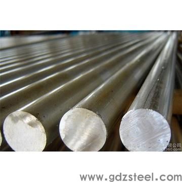 d2钢刀容易砍断吗？