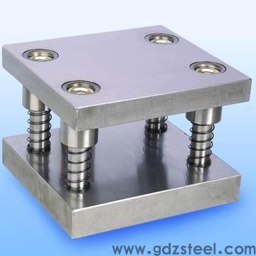 冲压模具通常用什么材料？