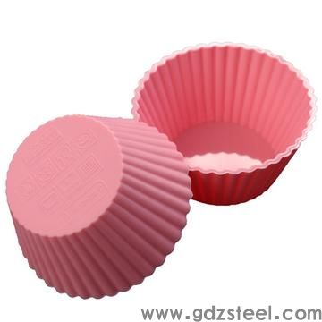 <strong>硅胶烘焙模具用什么材料做的</strong>