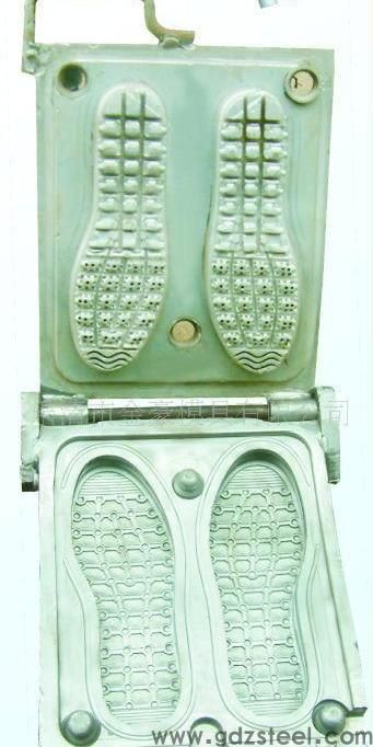 鞋子模具一套多少钱？