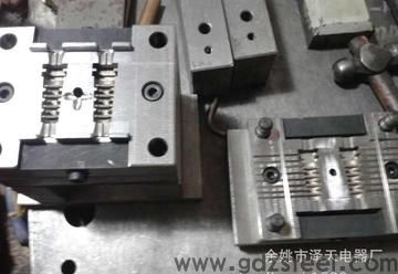 <strong>插头模用什么模具材料生产</strong>