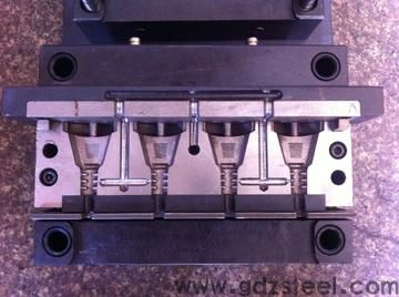 <strong>插头模用什么模具材料生产</strong>