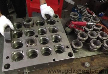 <strong>宁波塑料瓶盖模具用什么材料</strong>