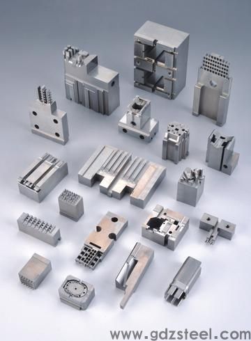 <strong>精密模具</strong> <strong>精密模具</strong>