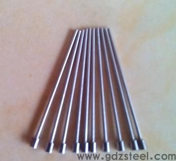 做冲压模具冲针材质问题。大概是要耐磨耐高温，硬度高吧。有什么材料符合这种条件? 现在有个工件孔需？