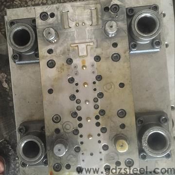 冲裁201不锈钢带用什么材料更好？