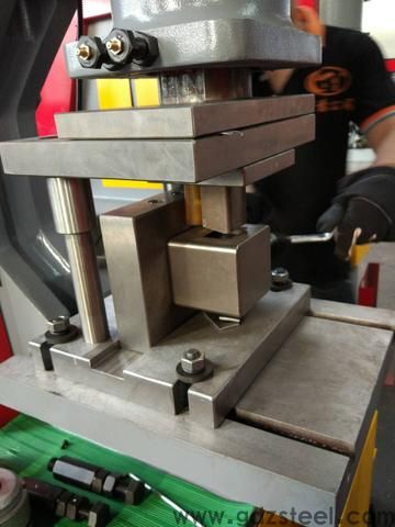 冲65锰钢带用甚么钢做模具好？